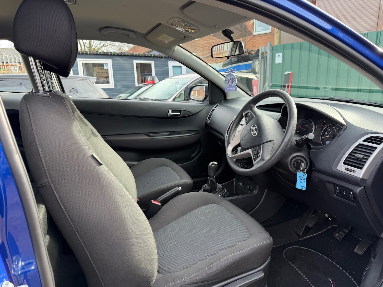 Used Hyundai i20 2011 for sale - 77640620: Photo 9