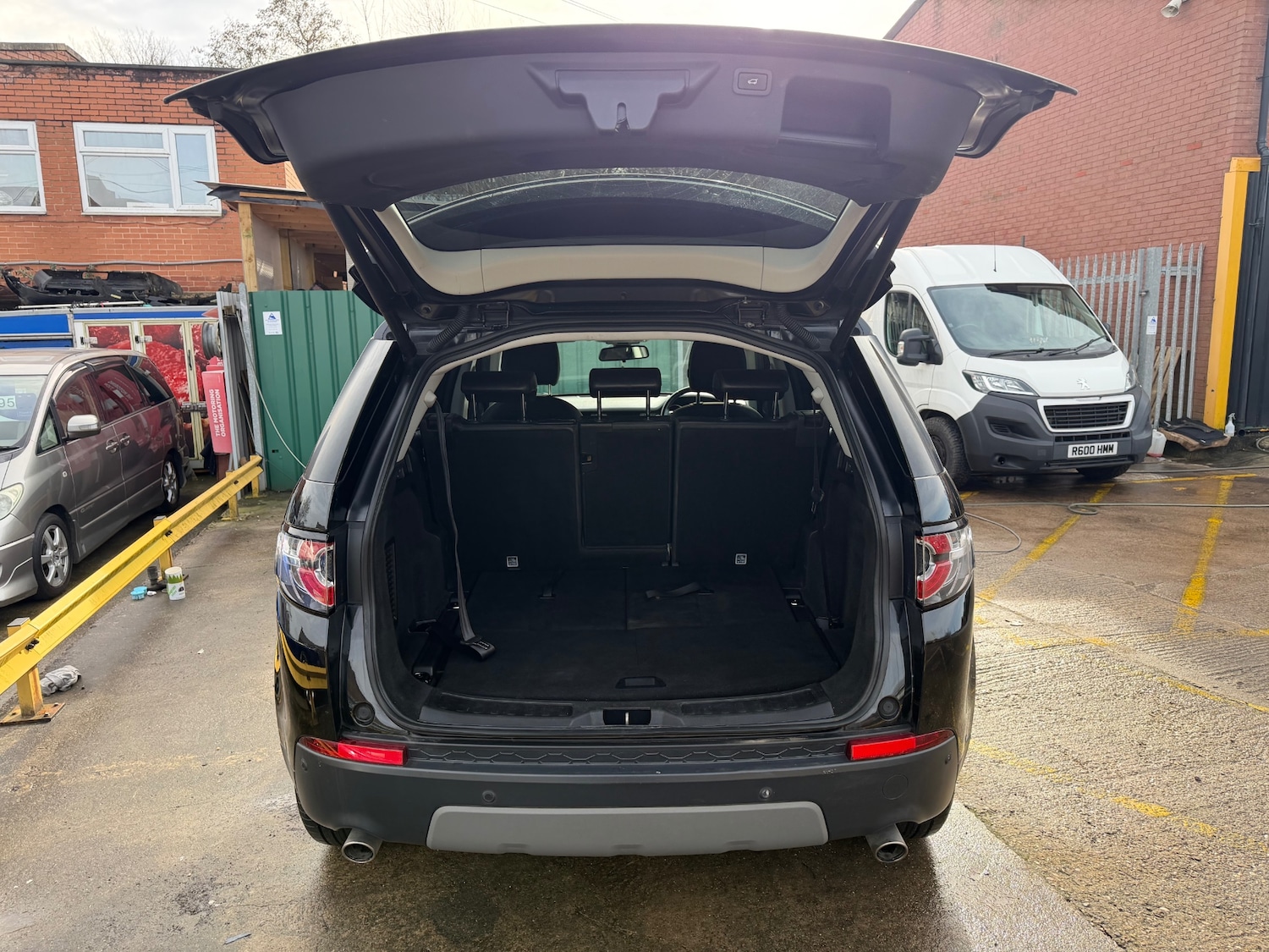 Used Land Rover Discovery Sport 2015 for sale - 77629905: Photo 20