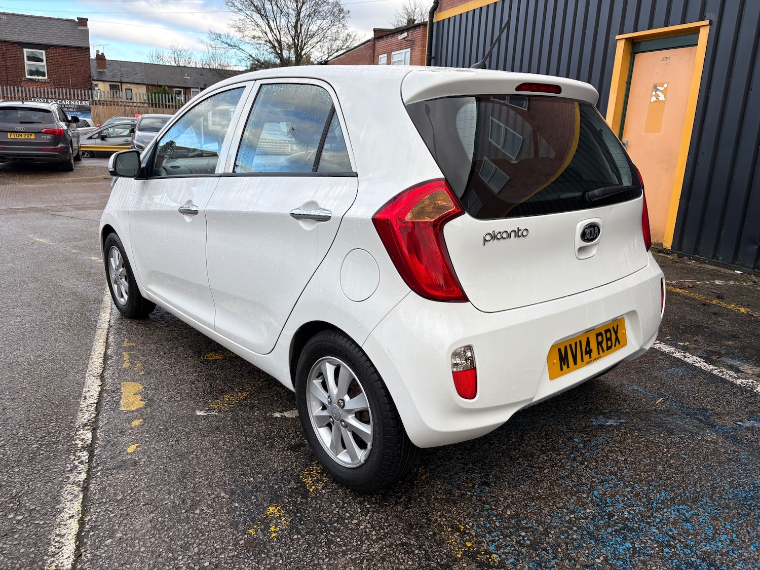 Used Kia Picanto 2014 for sale - 76534315: Photo 5