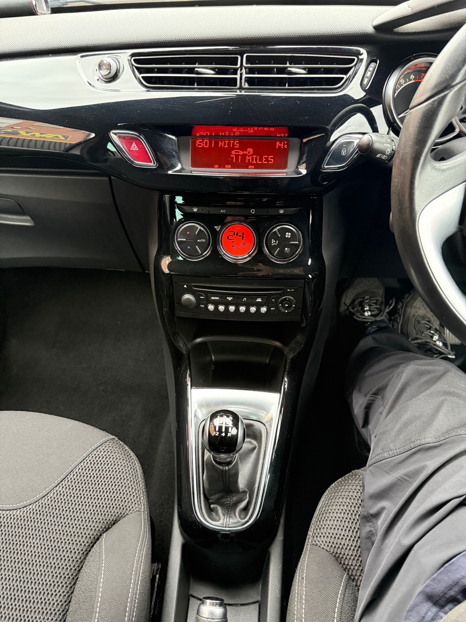 Used Citroen DS3 2013 for sale - 76298929: Photo 11