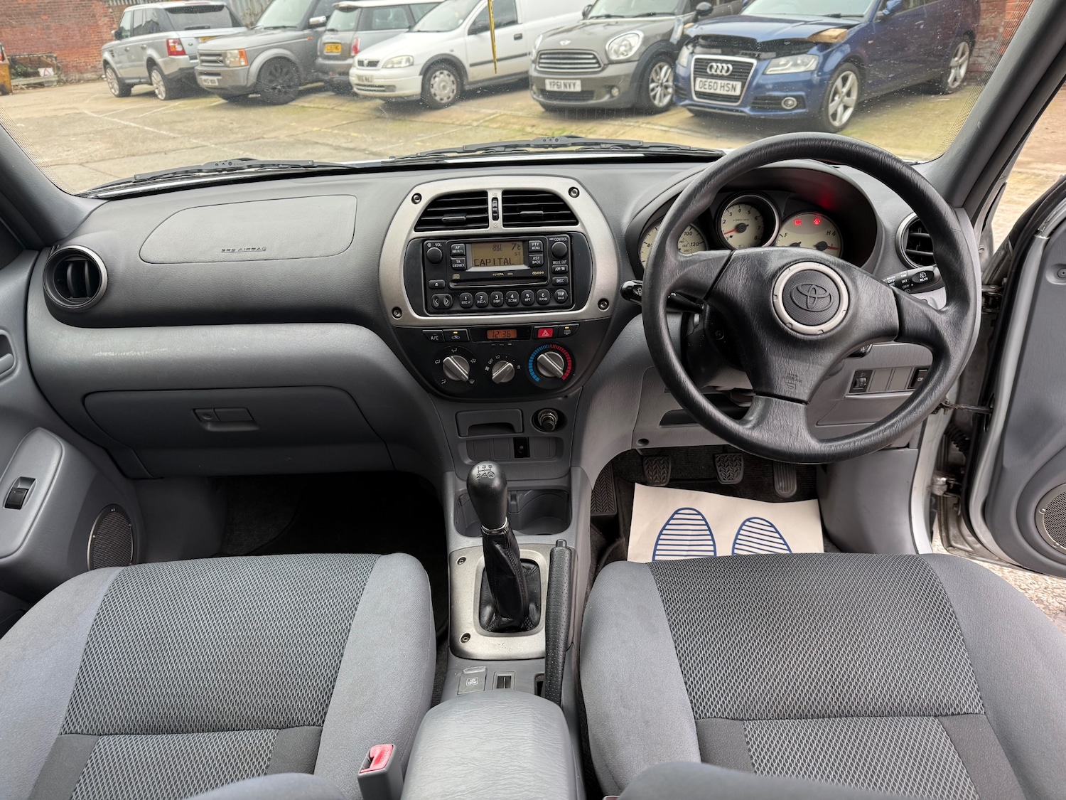Used Toyota RAV4 2003 for sale - 77068877: Photo 10