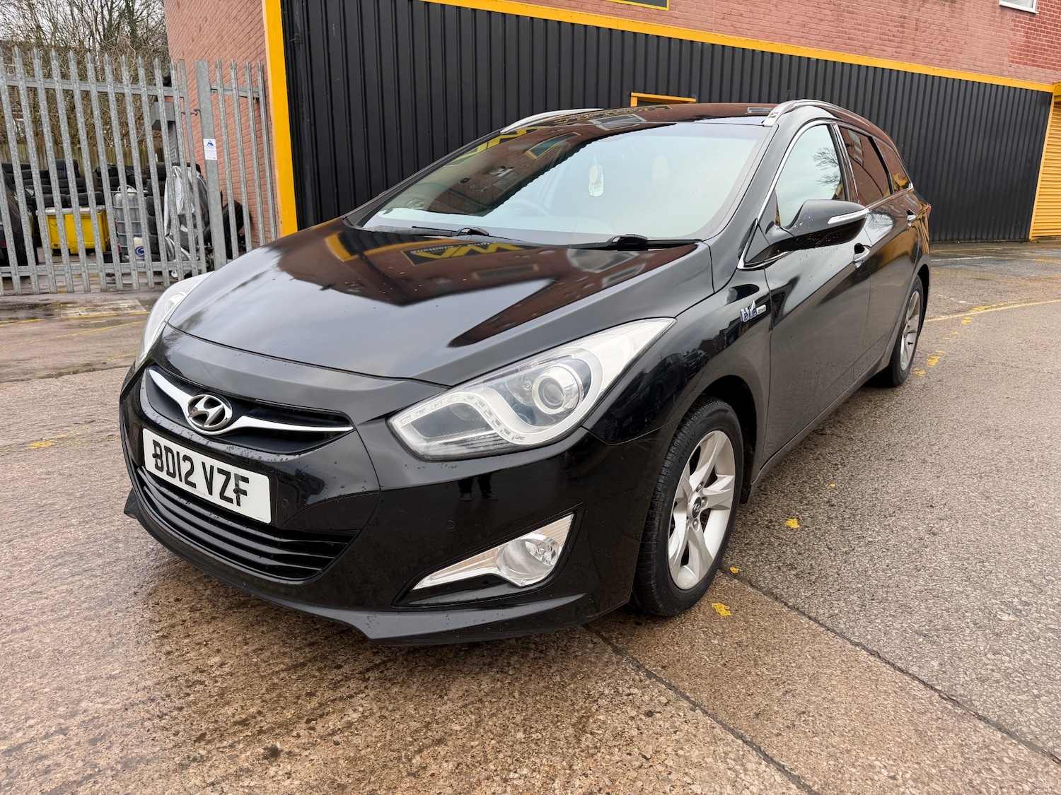 Used Hyundai i40 2012 for sale - 77240525: Photo 3