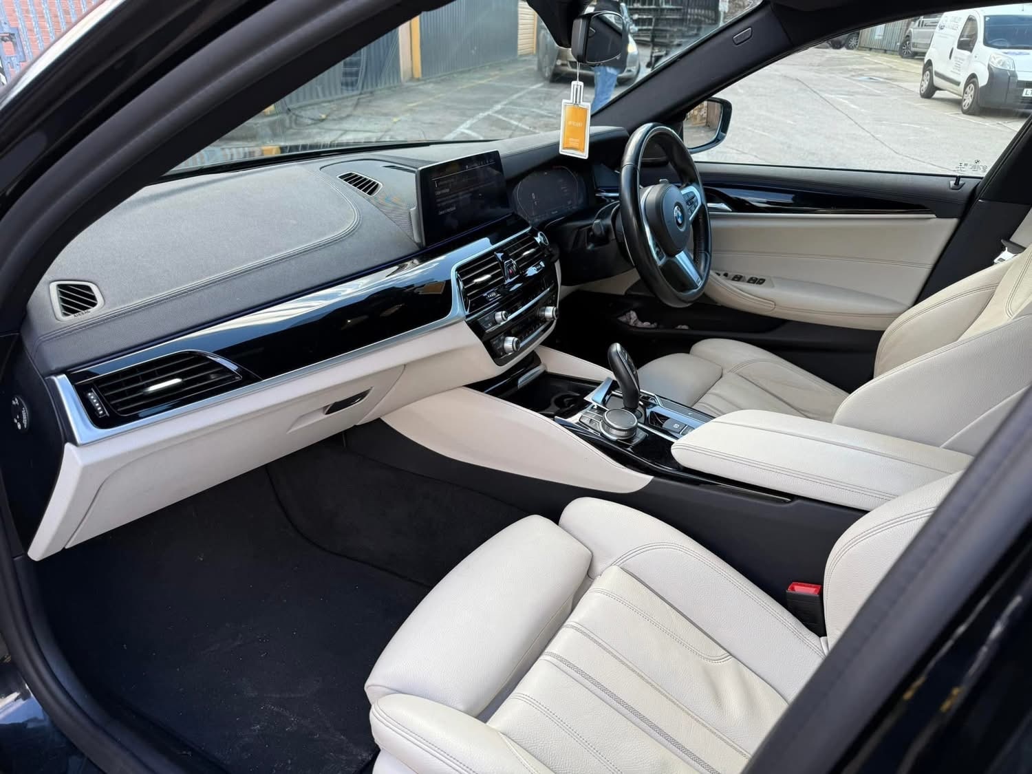 Used BMW 5 Series 2019 for sale - 76288671: Photo 11