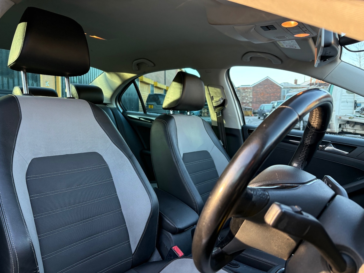 Used Volkswagen Jetta 2015 for sale - 77164708: Photo 10