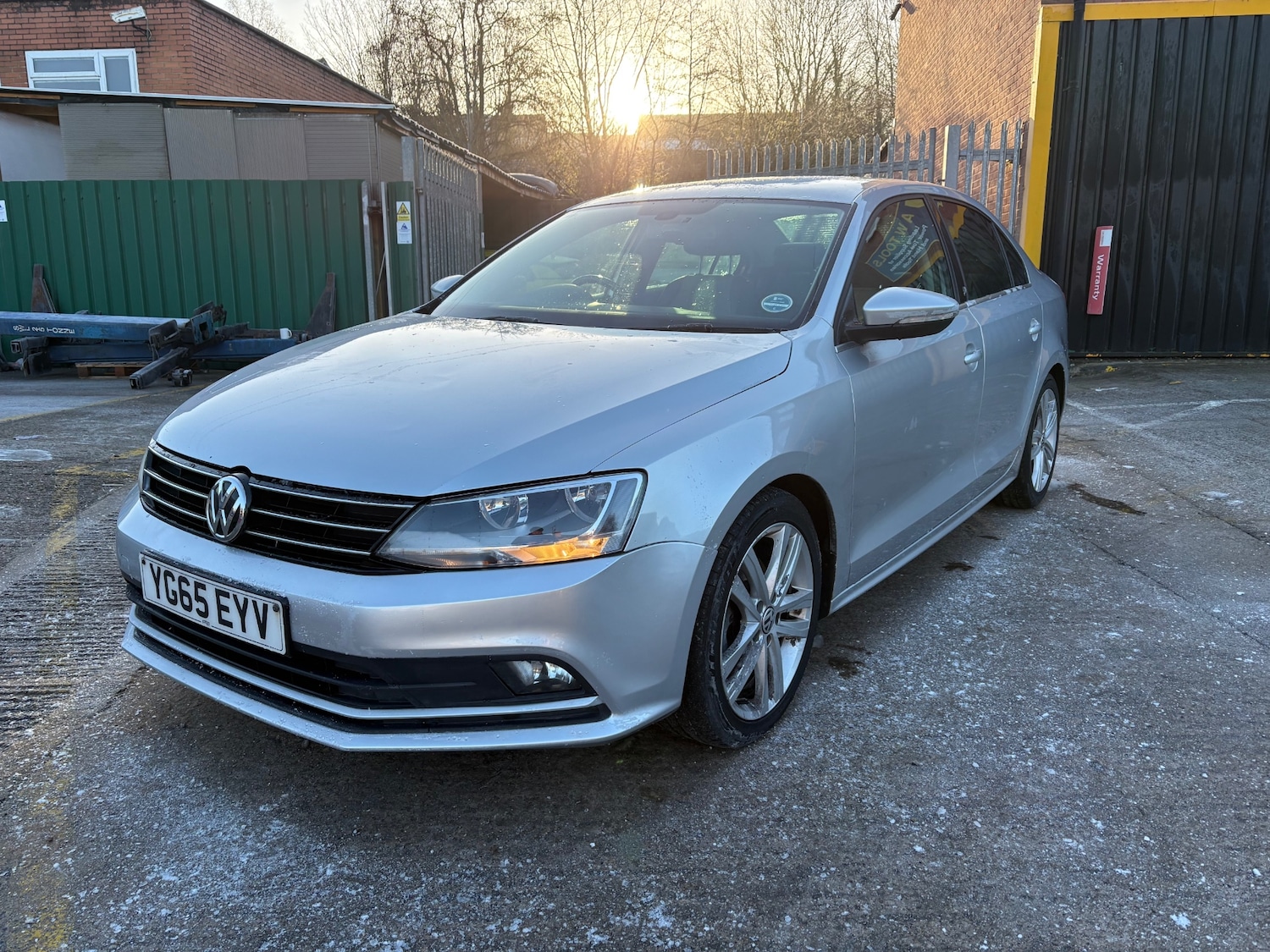 Used Volkswagen Jetta 2015 for sale - 77164708: Photo 3