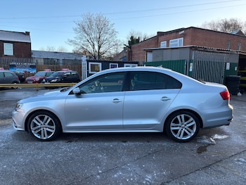 Used Volkswagen Jetta 2015 for sale - 77164708: Photo