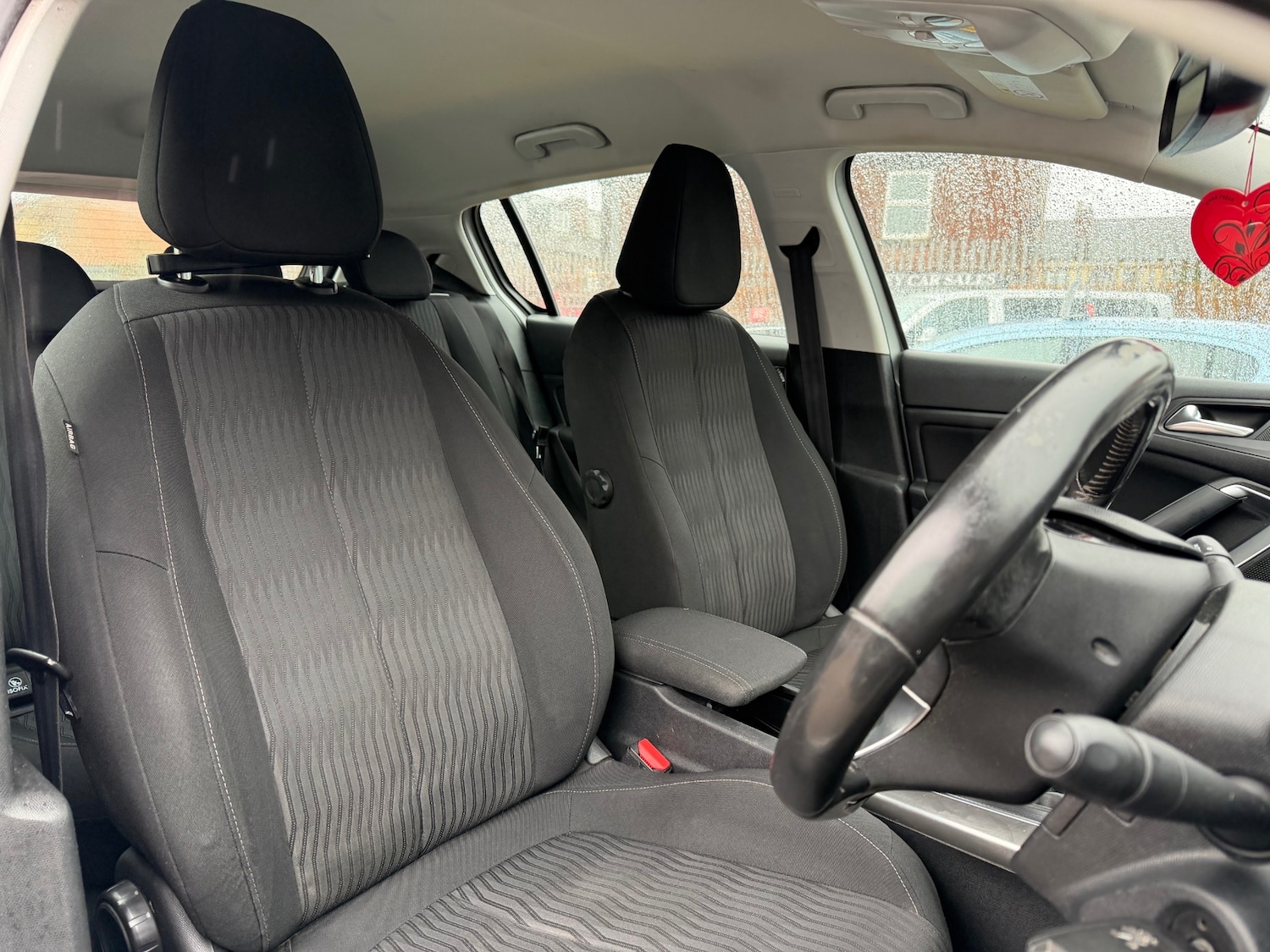 Used Peugeot 308 2014 for sale - 77487109: Photo 10