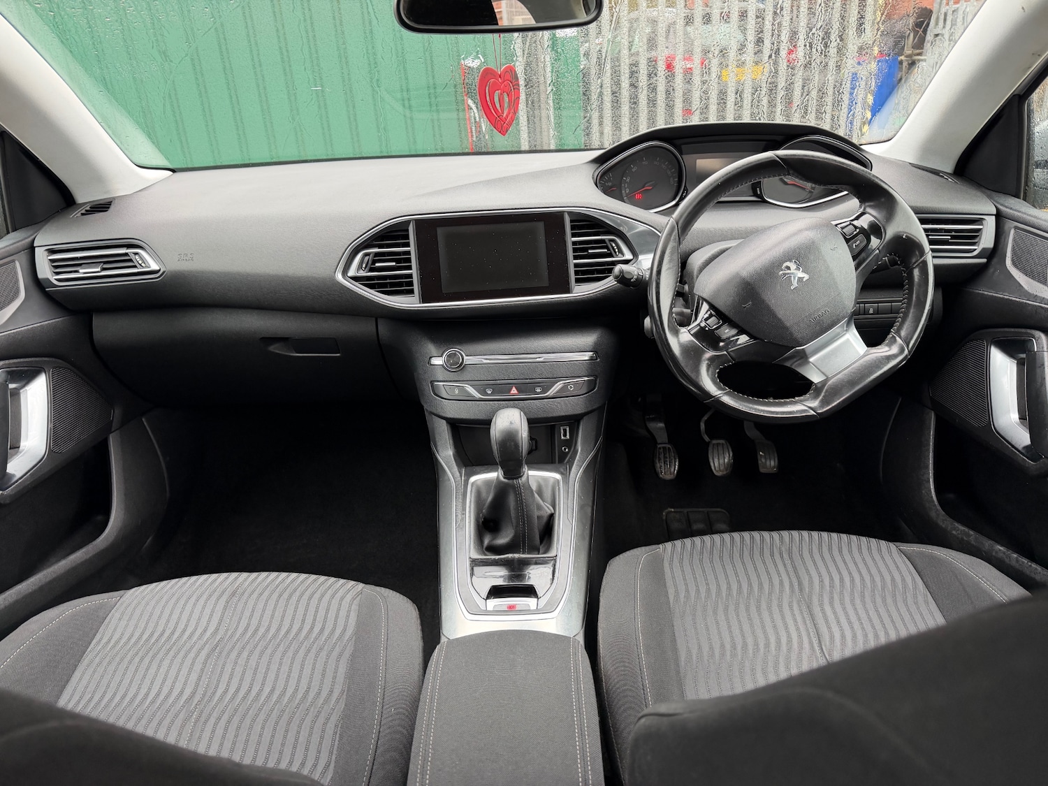 Used Peugeot 308 2014 for sale - 77487109: Photo 13