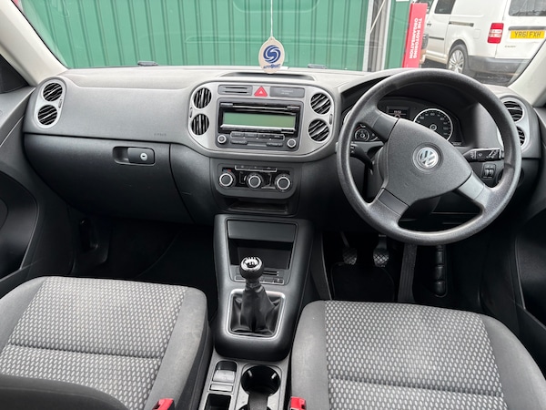 Used Volkswagen Tiguan 2010 for sale - 76170625: Photo 13