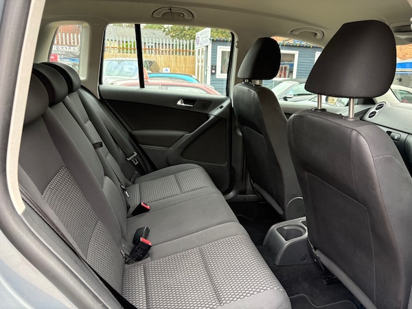 Used Volkswagen Tiguan 2010 for sale - 76170625: Photo 16
