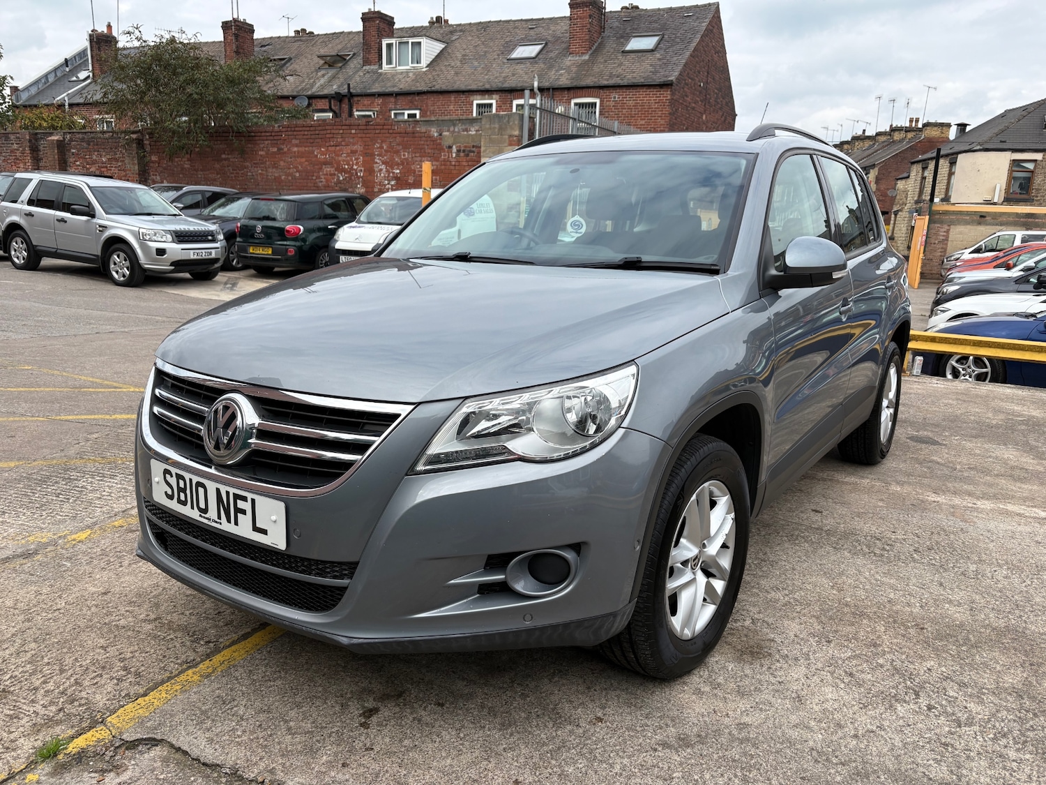 Used Volkswagen Tiguan 2010 for sale - 76170625: Photo 3