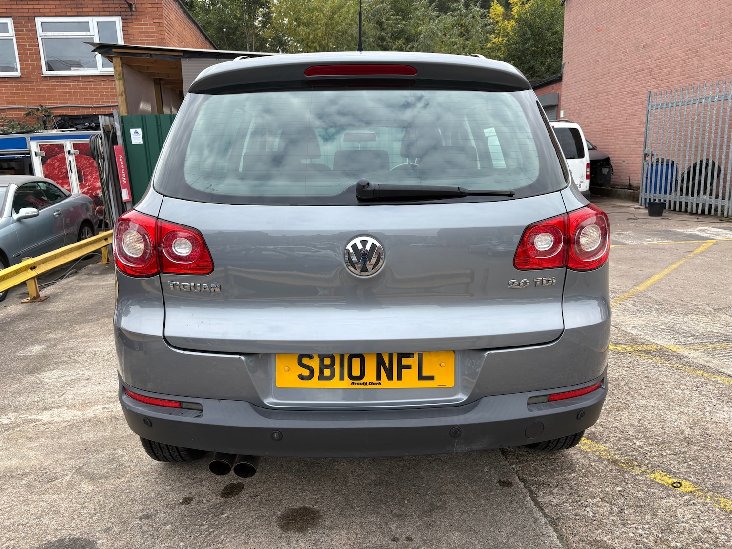 Used Volkswagen Tiguan 2010 for sale - 76170625: Photo 6