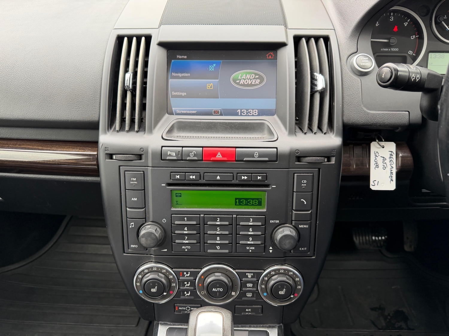 Used Land Rover Freelander 2011 for sale - 77804244: Photo 14