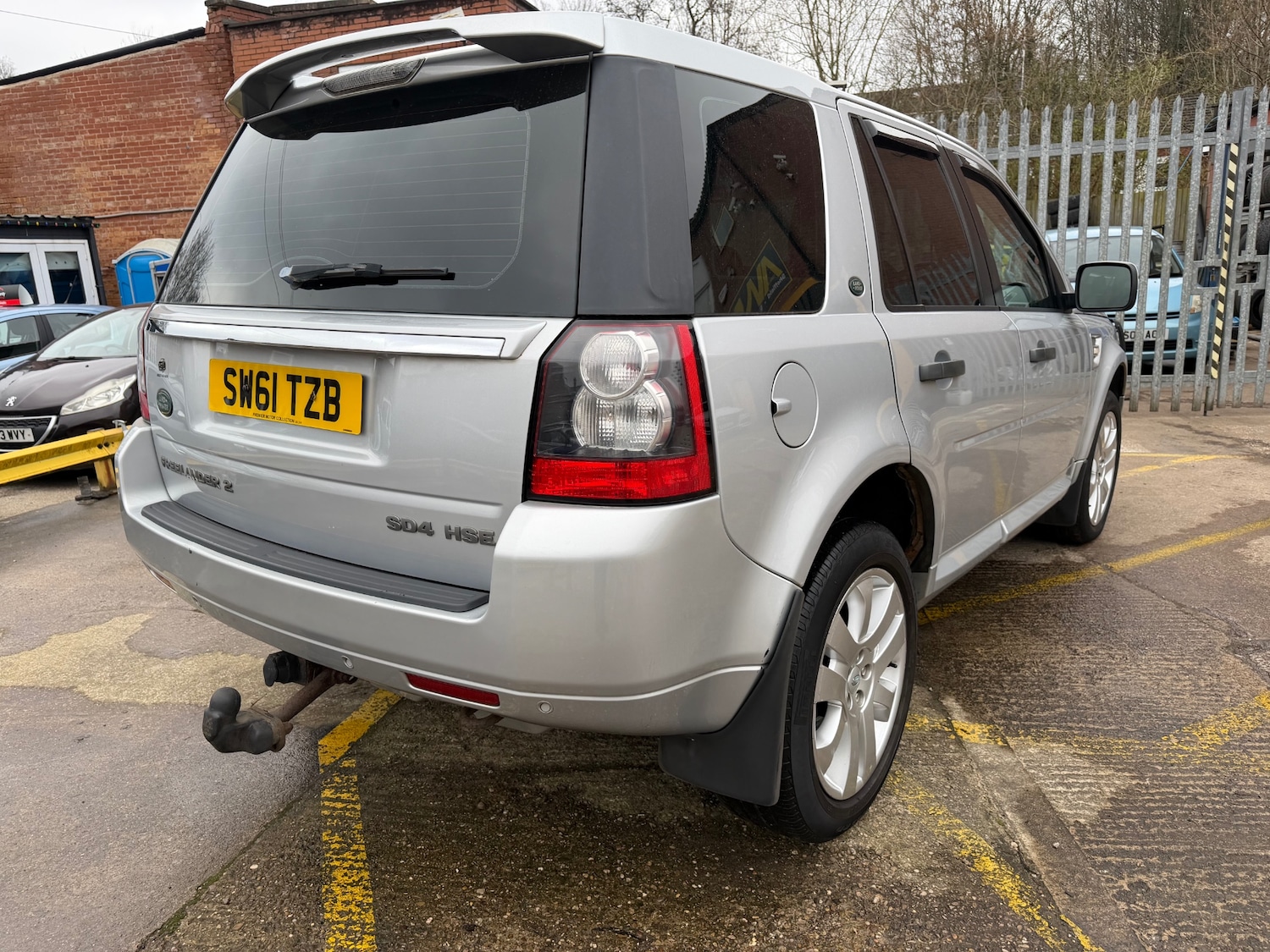 Used Land Rover Freelander 2011 for sale - 77804244: Photo 7