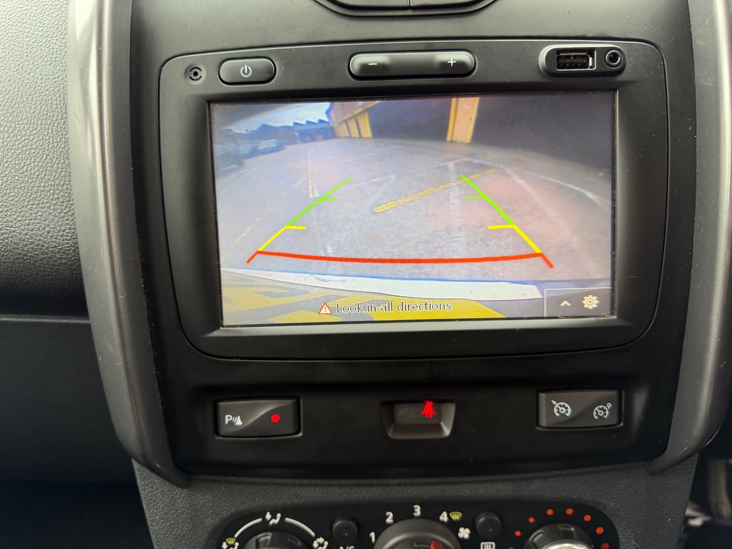 Used Dacia Duster 2017 for sale - 77233999: Photo 15