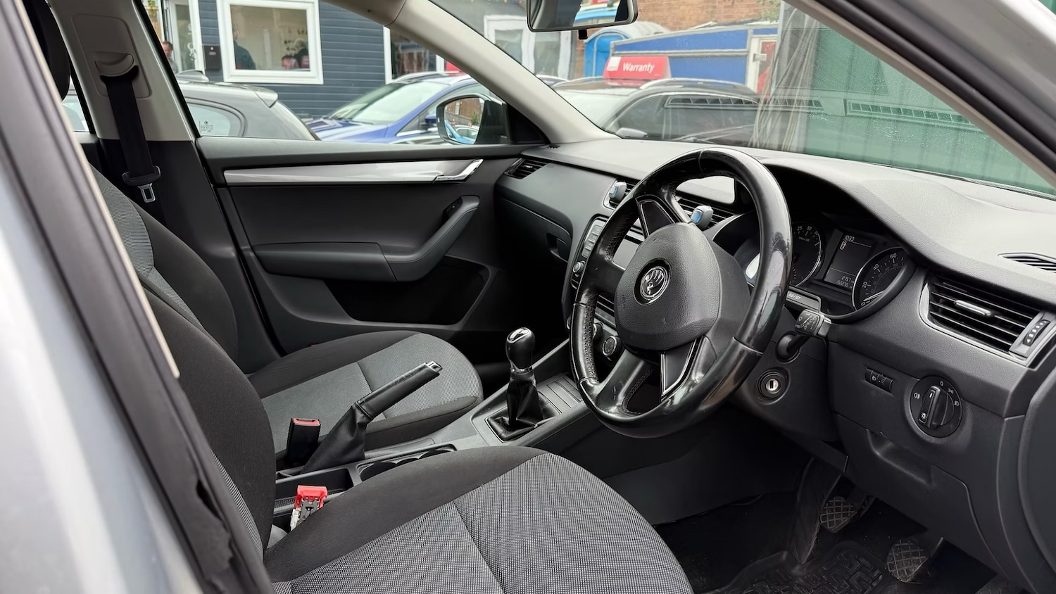 Used Skoda Octavia 2015 for sale - 77023188: Photo 9