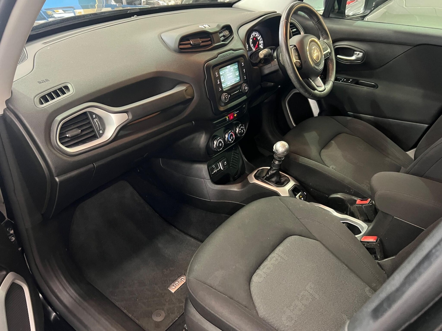 Used Jeep Renegade 2016 for sale - 78101442: Photo 27