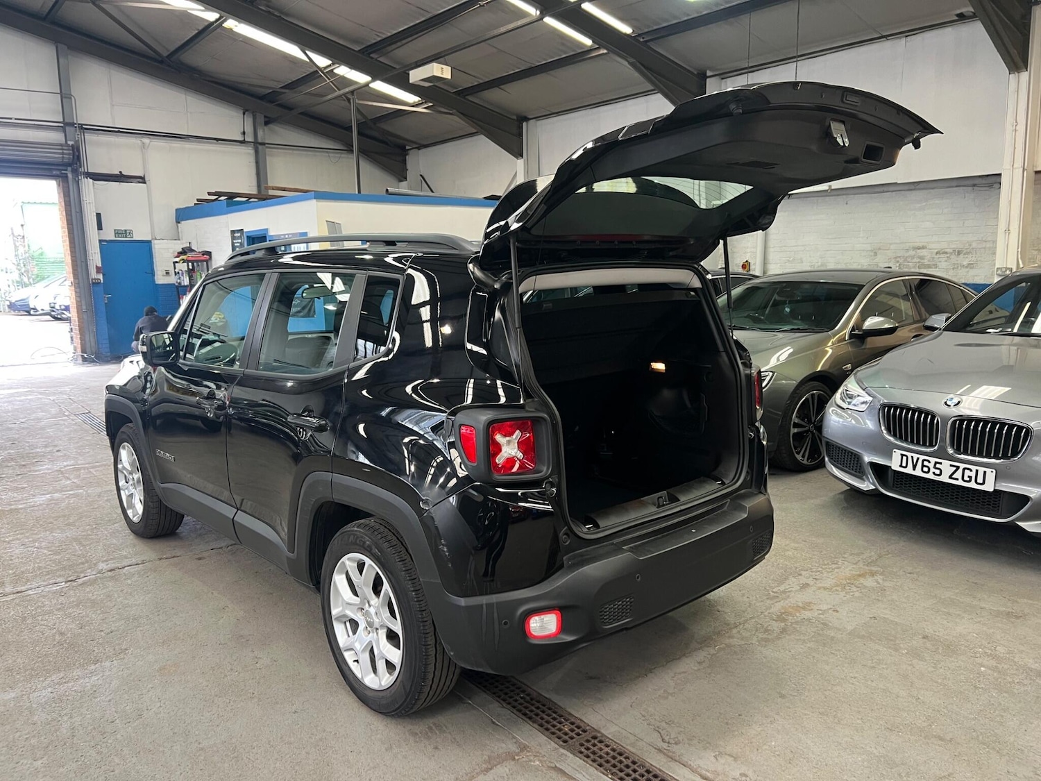 Used Jeep Renegade 2016 for sale - 78101442: Photo 7