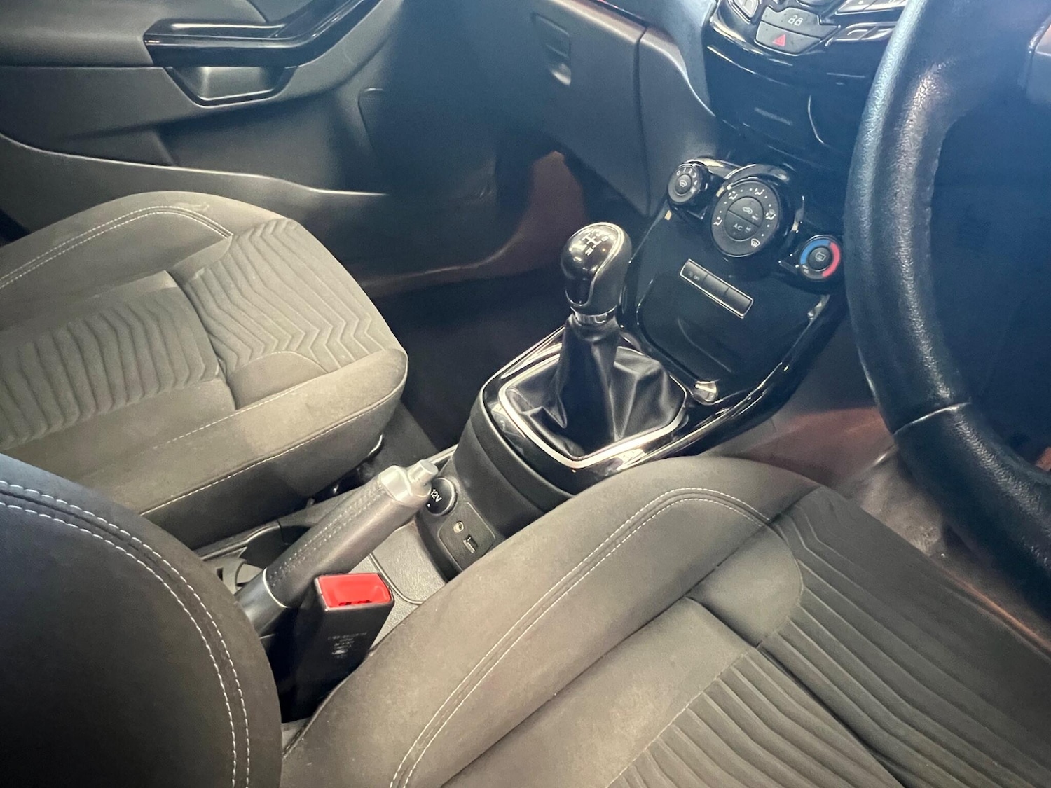 Used Ford Fiesta 2013 for sale - 78171412: Photo 14