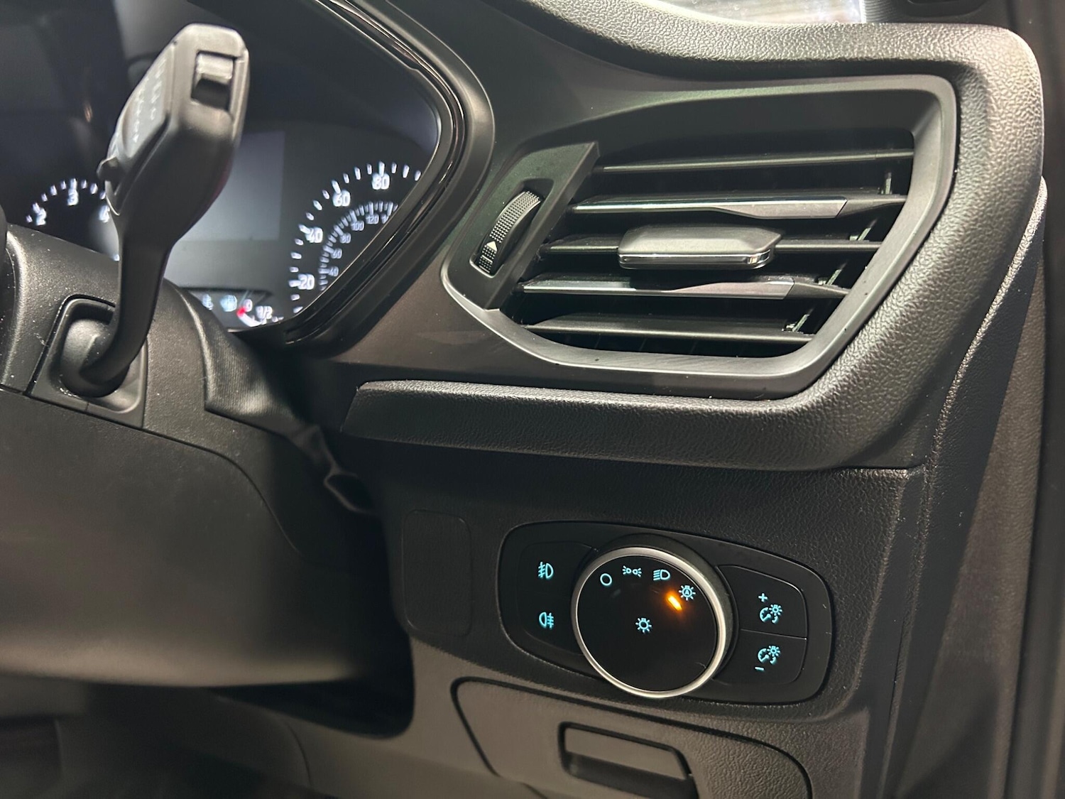 Used Ford Focus 2019 for sale - 77853919: Photo 18