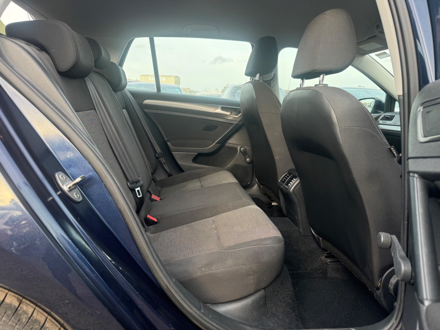 Used Volkswagen Golf 2014 for sale - 76409150: Photo 30