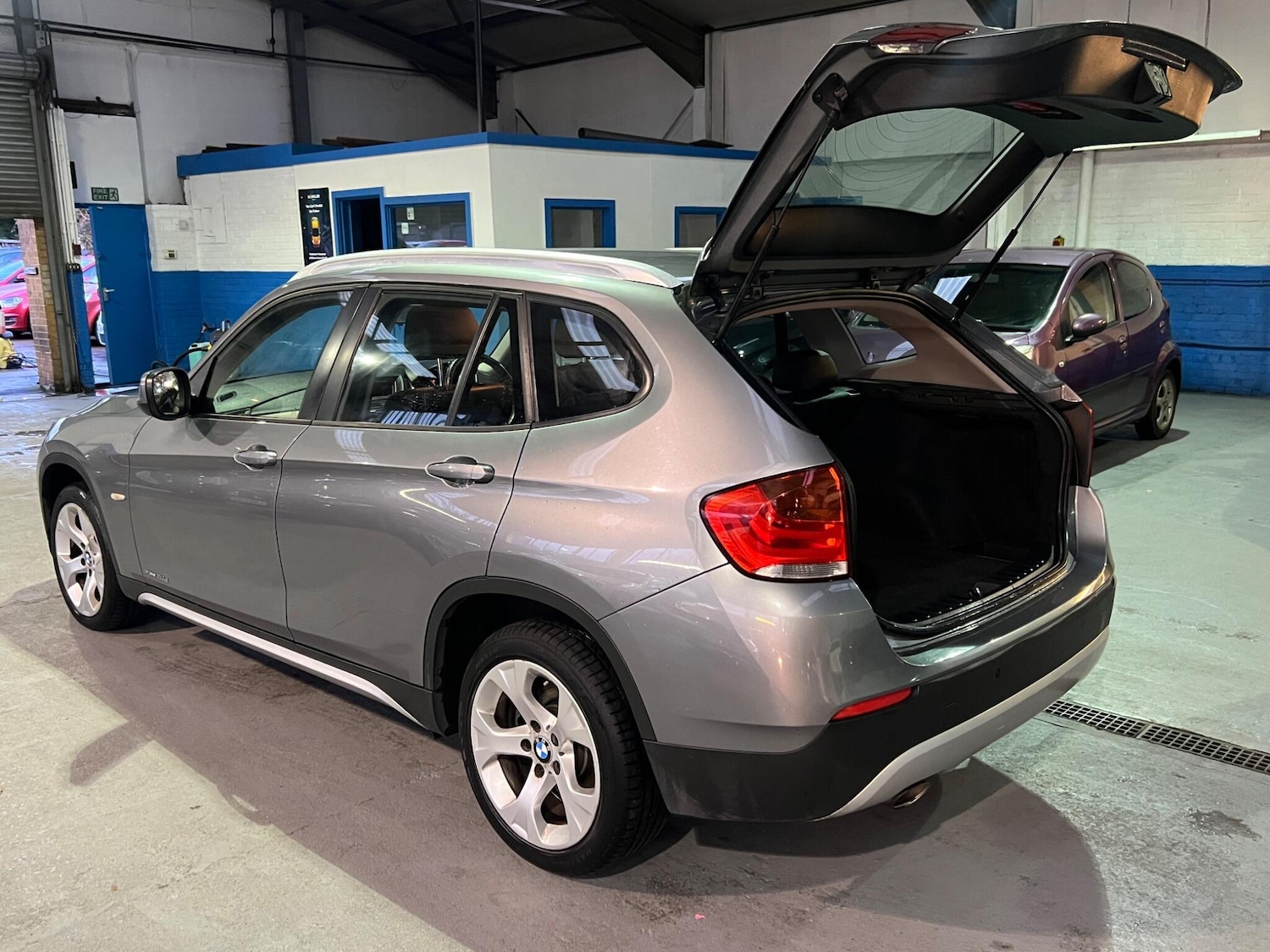 Used BMW X1 2011 for sale - 76701921: Photo 9