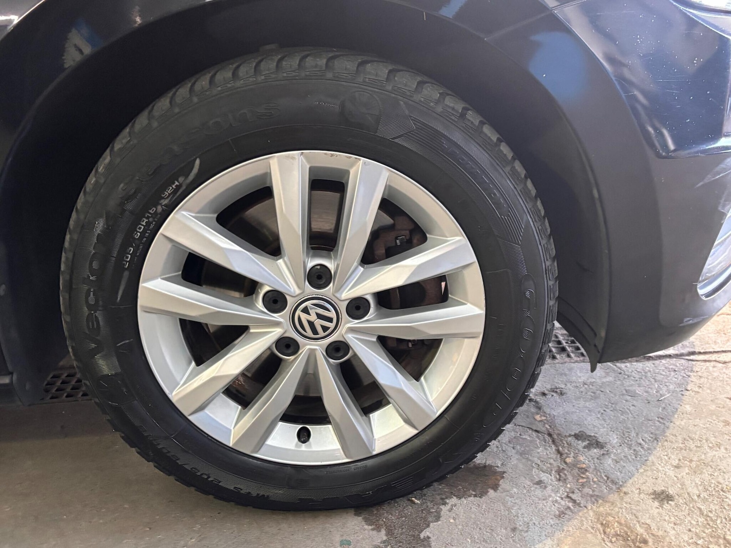 Used Volkswagen Touran 2016 for sale - 77892349: Photo 23