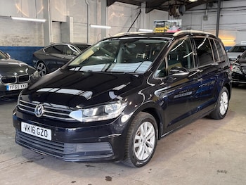 Used Volkswagen Touran 2016 for sale - 77892349: Photo