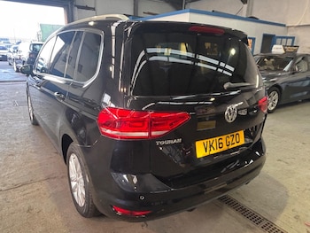Used Volkswagen Touran 2016 for sale - 77892349: Photo