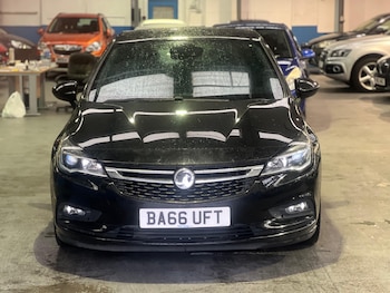 2017 (66) - 1.4T 16V 150 SRi 5dr