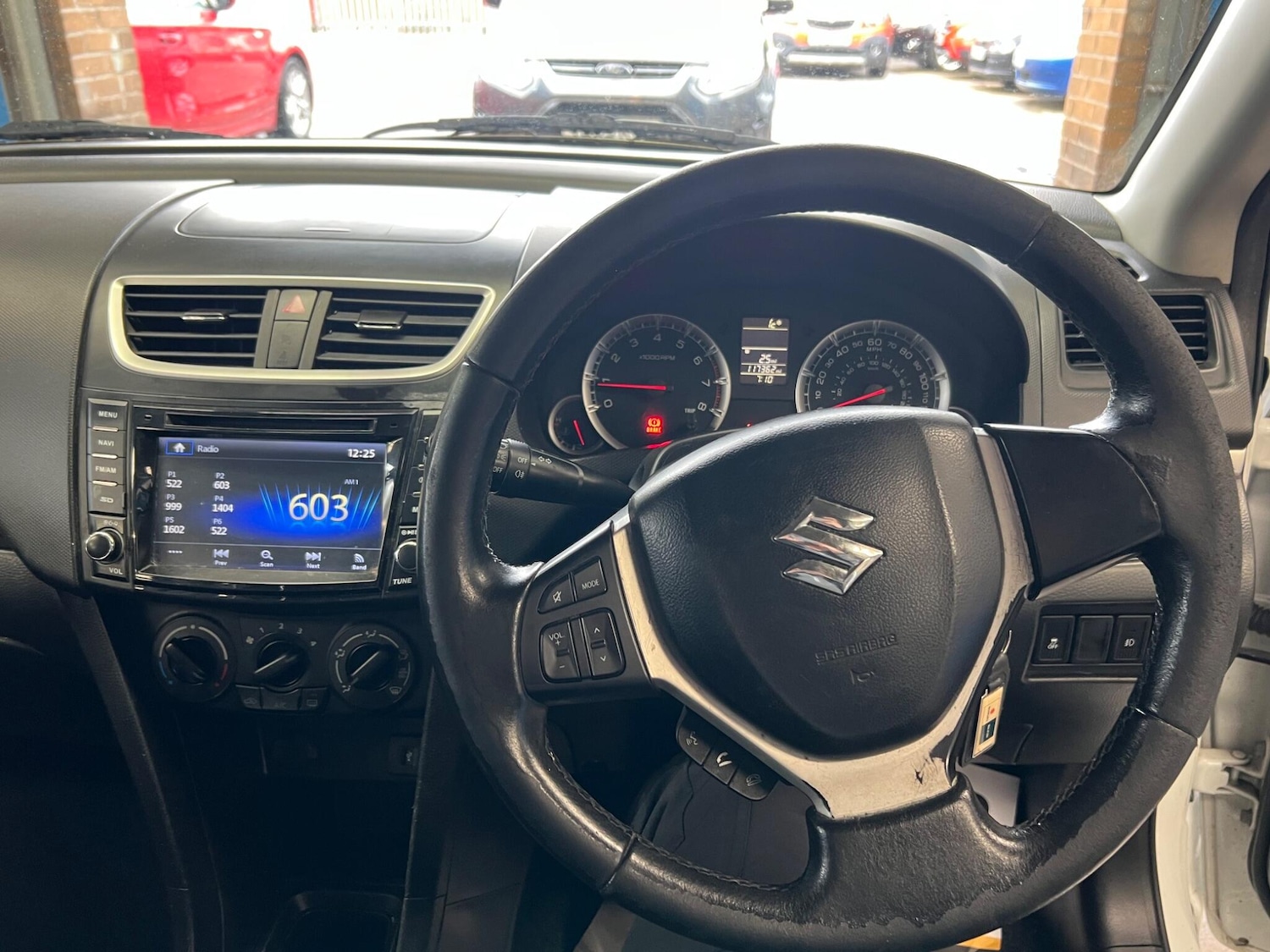 Used Suzuki Swift 2015 for sale - 77597762: Photo 20