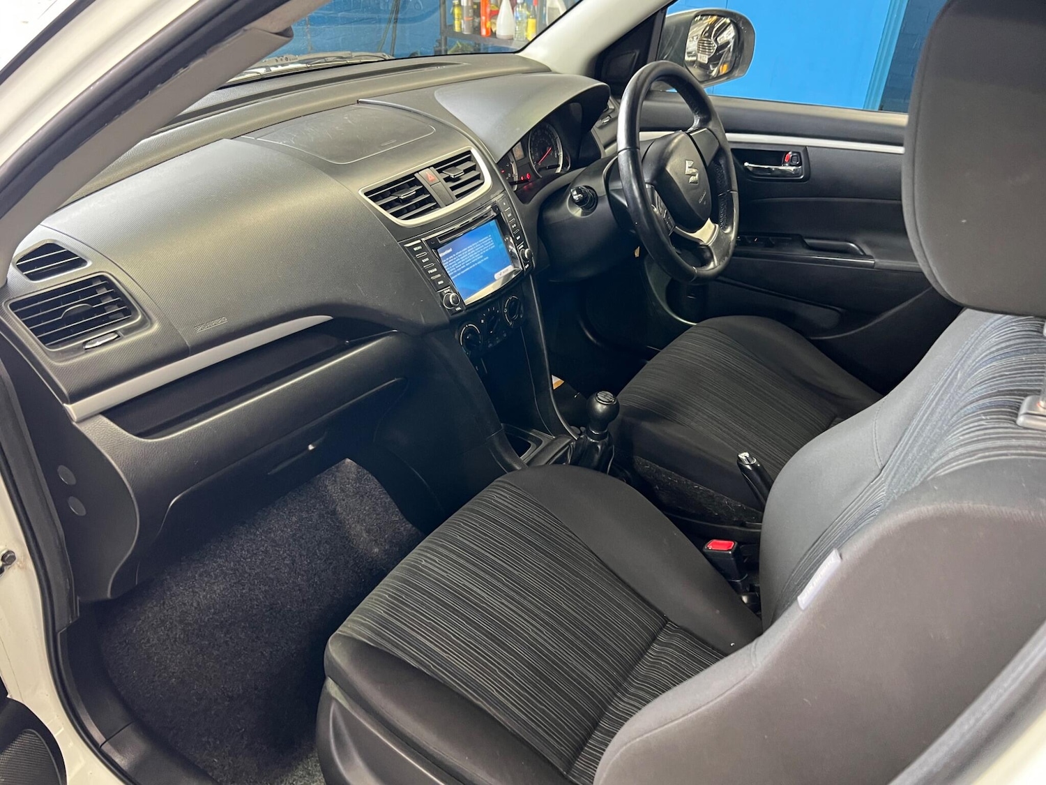 Used Suzuki Swift 2015 for sale - 77597762: Photo 25