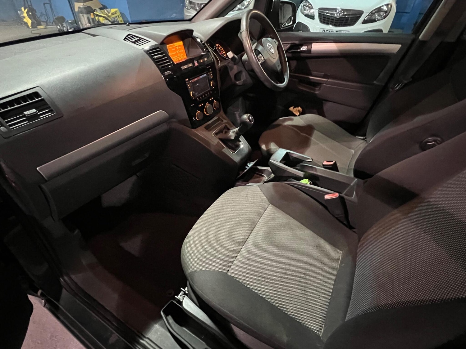 Used Vauxhall Zafira 2013 for sale - 76658769: Photo 26