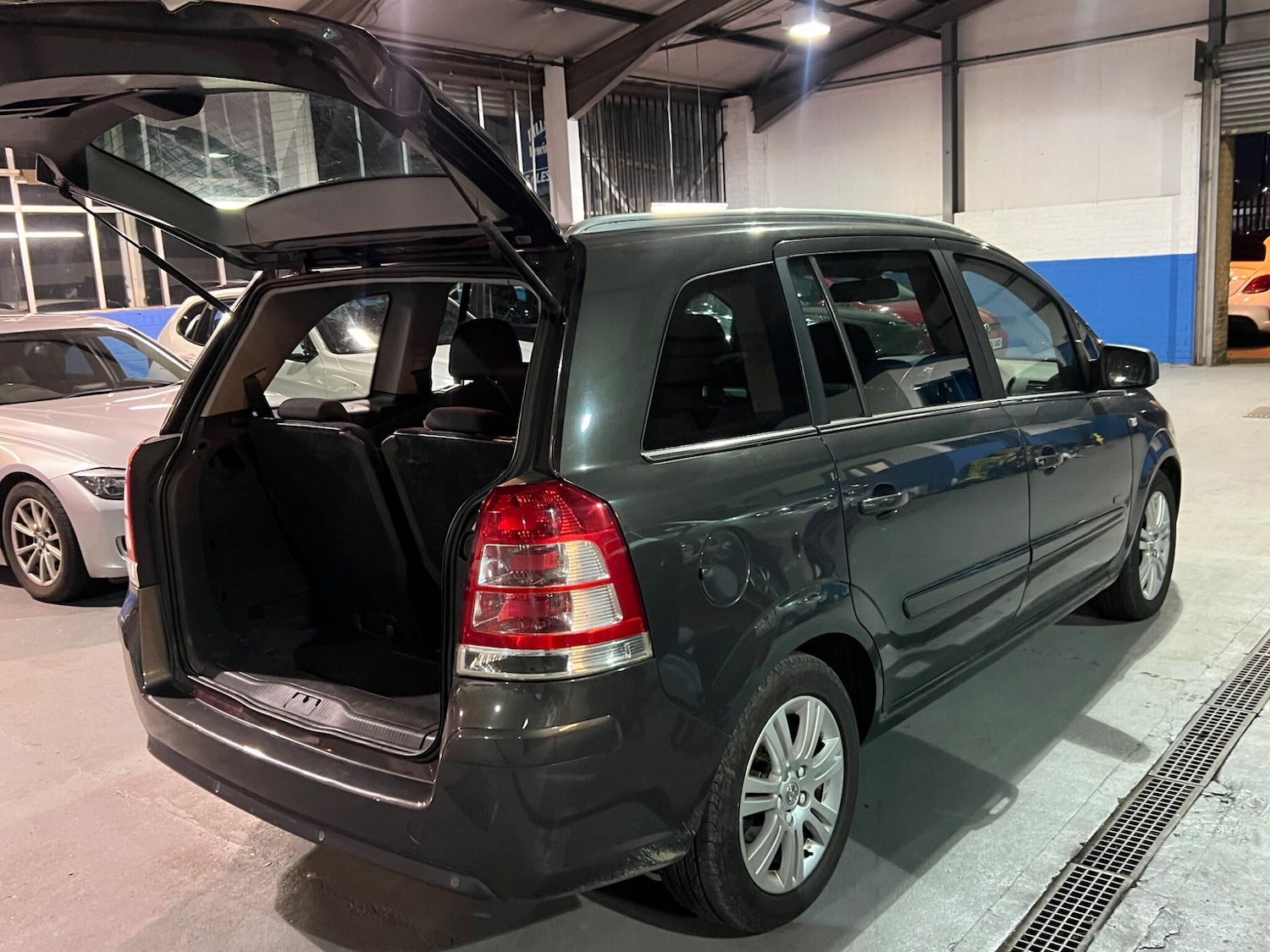 Used Vauxhall Zafira 2013 for sale - 76658769: Photo 8