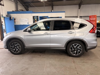 Used Honda CR-V 2017 for sale - 79645339: Photo