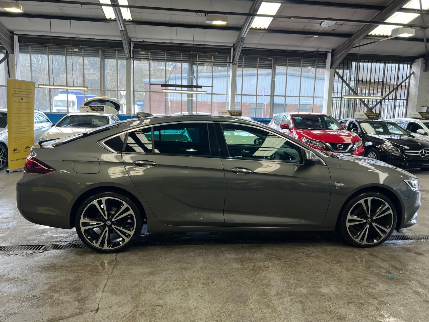 Used Vauxhall Insignia 2017 for sale - 77637626: Photo 10