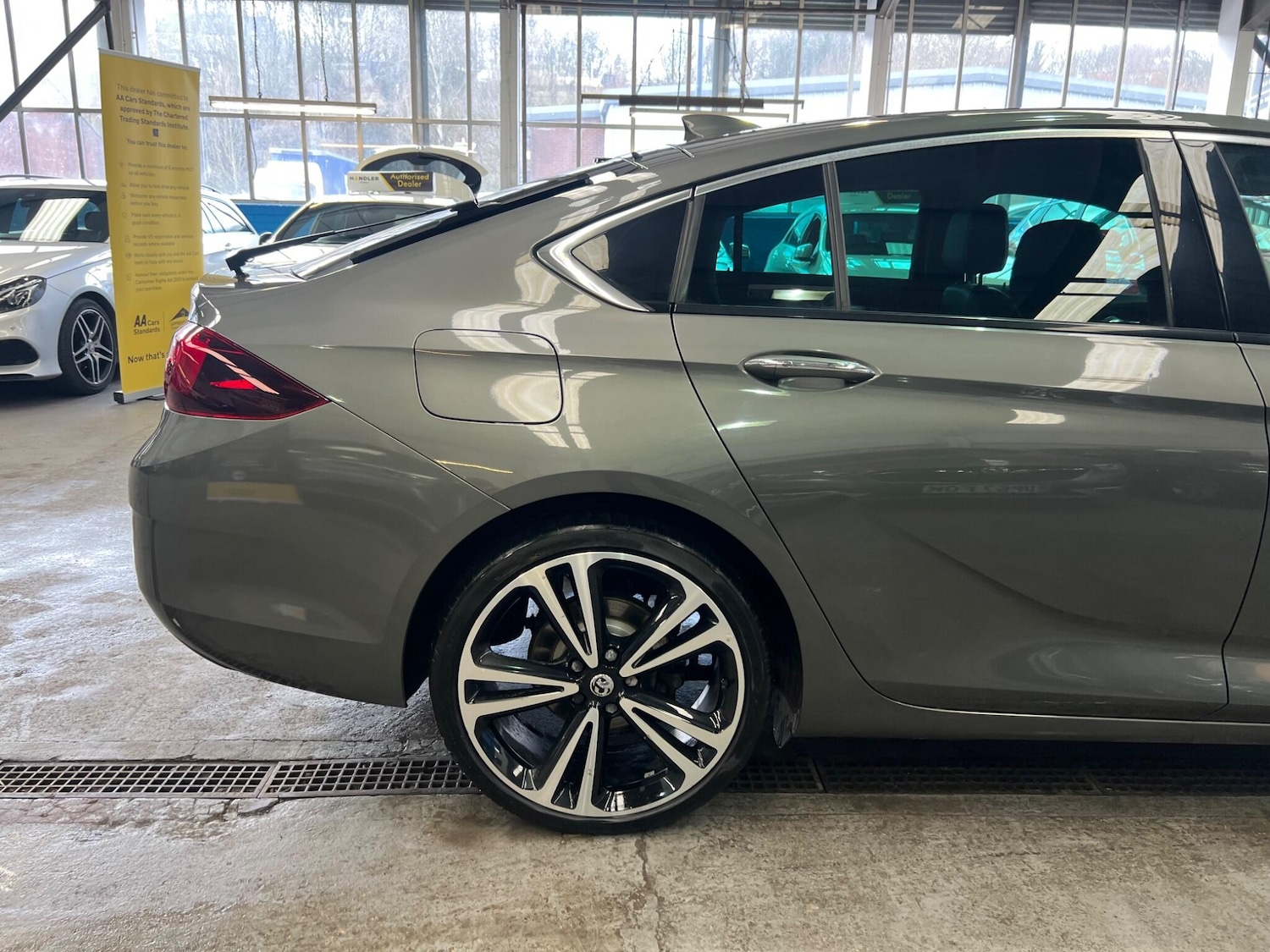 Used Vauxhall Insignia 2017 for sale - 77637626: Photo 21