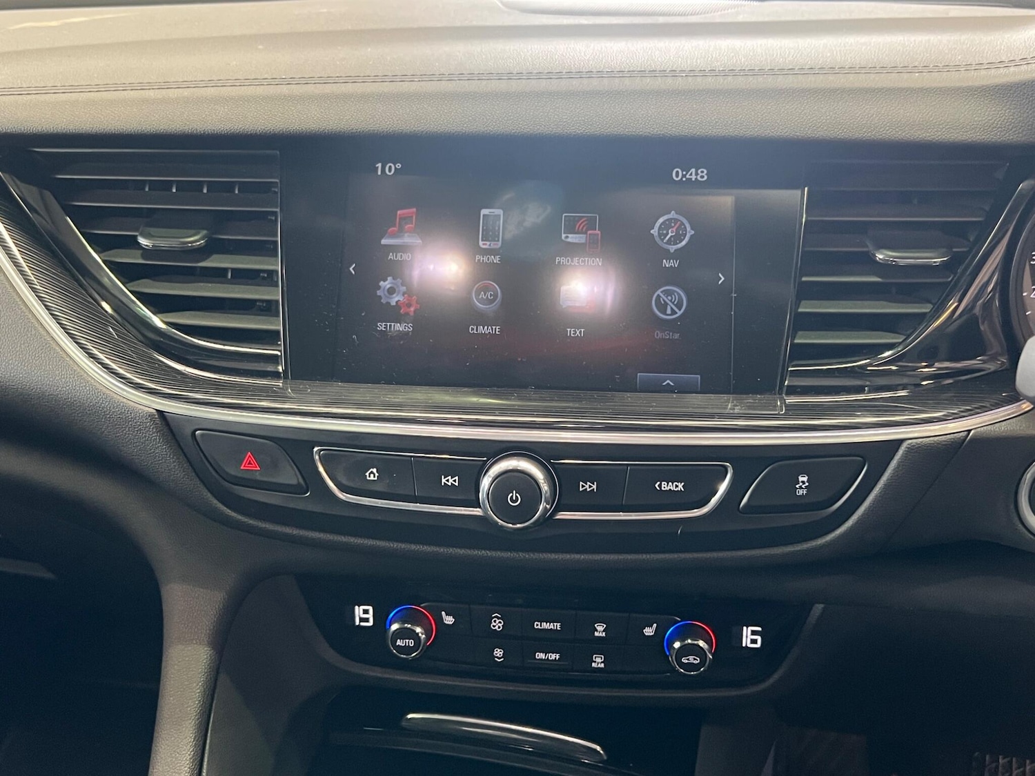 Used Vauxhall Insignia 2017 for sale - 77637626: Photo 22