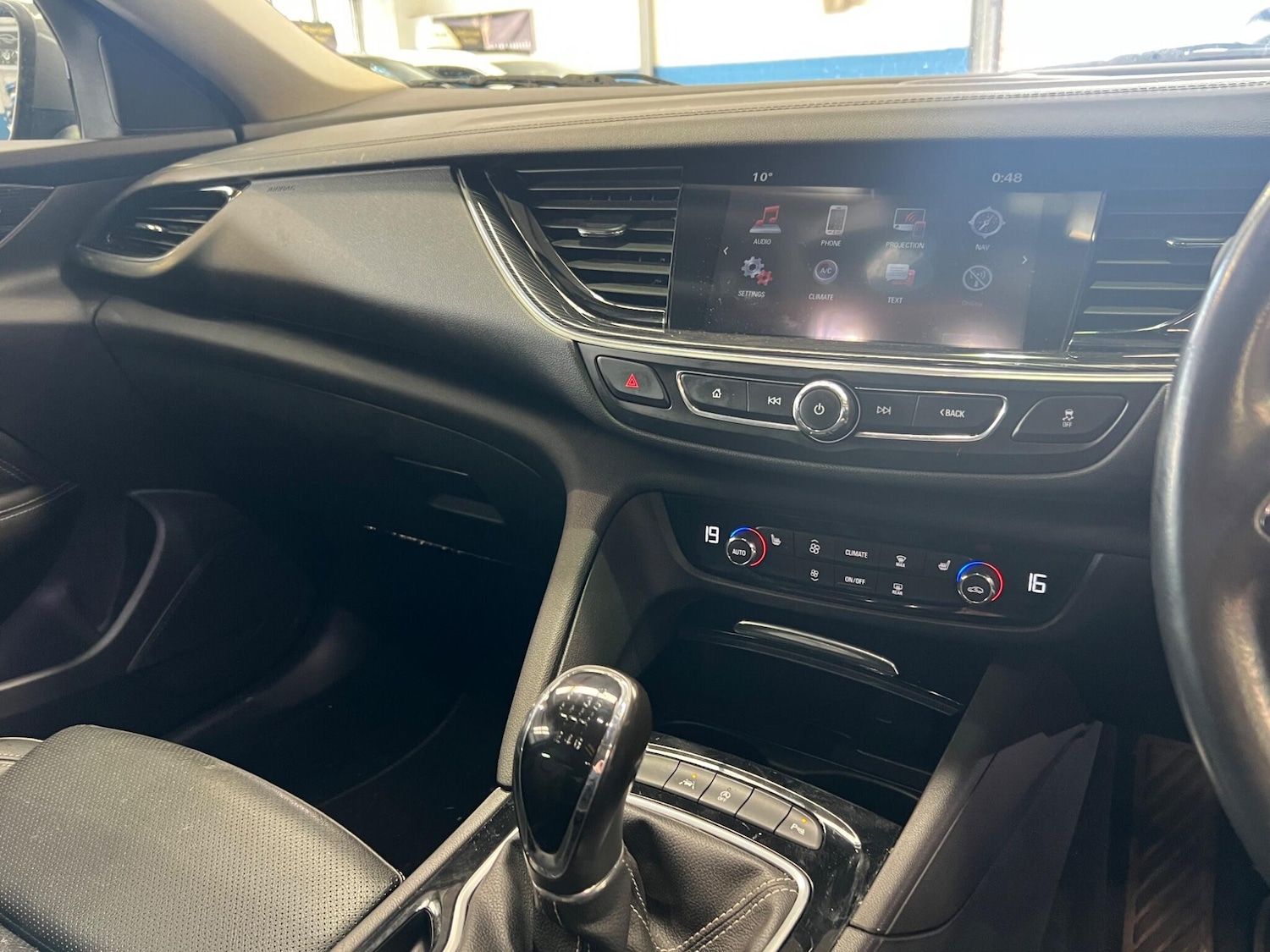 Used Vauxhall Insignia 2017 for sale - 77637626: Photo 37