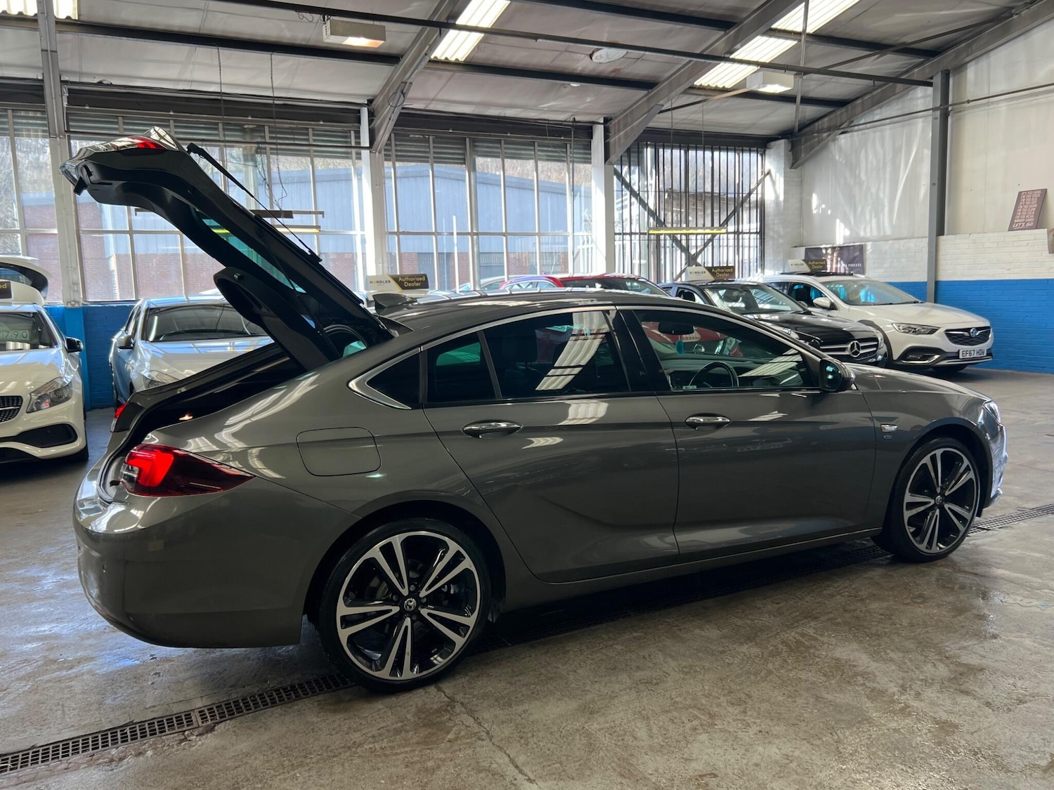 Used Vauxhall Insignia 2017 for sale - 77637626: Photo 38