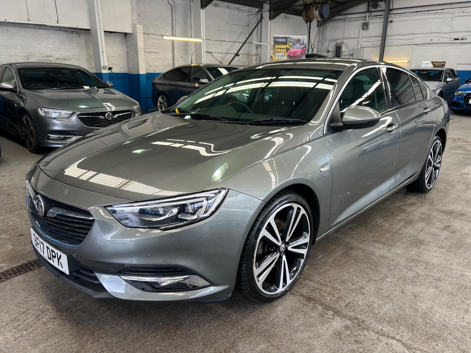 Used Vauxhall Insignia 2017 for sale - 77637626: Photo 8