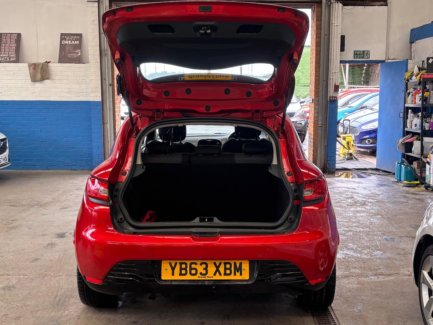 Used Renault Clio 2014 for sale - 77624890: Photo 11