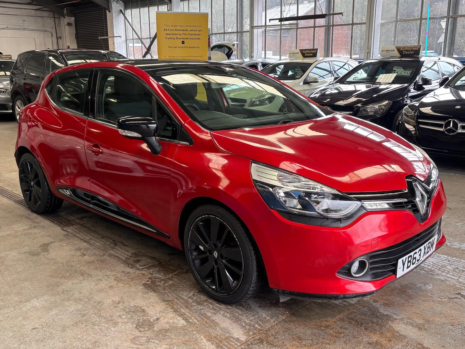 Used Renault Clio 2014 for sale - 77624890: Photo 4