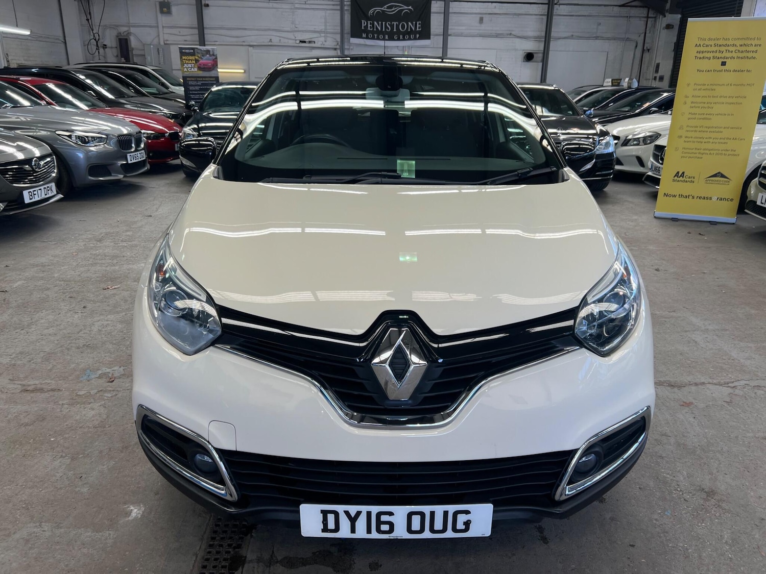 Used Renault Captur for sale - 77892074: Photo 2
