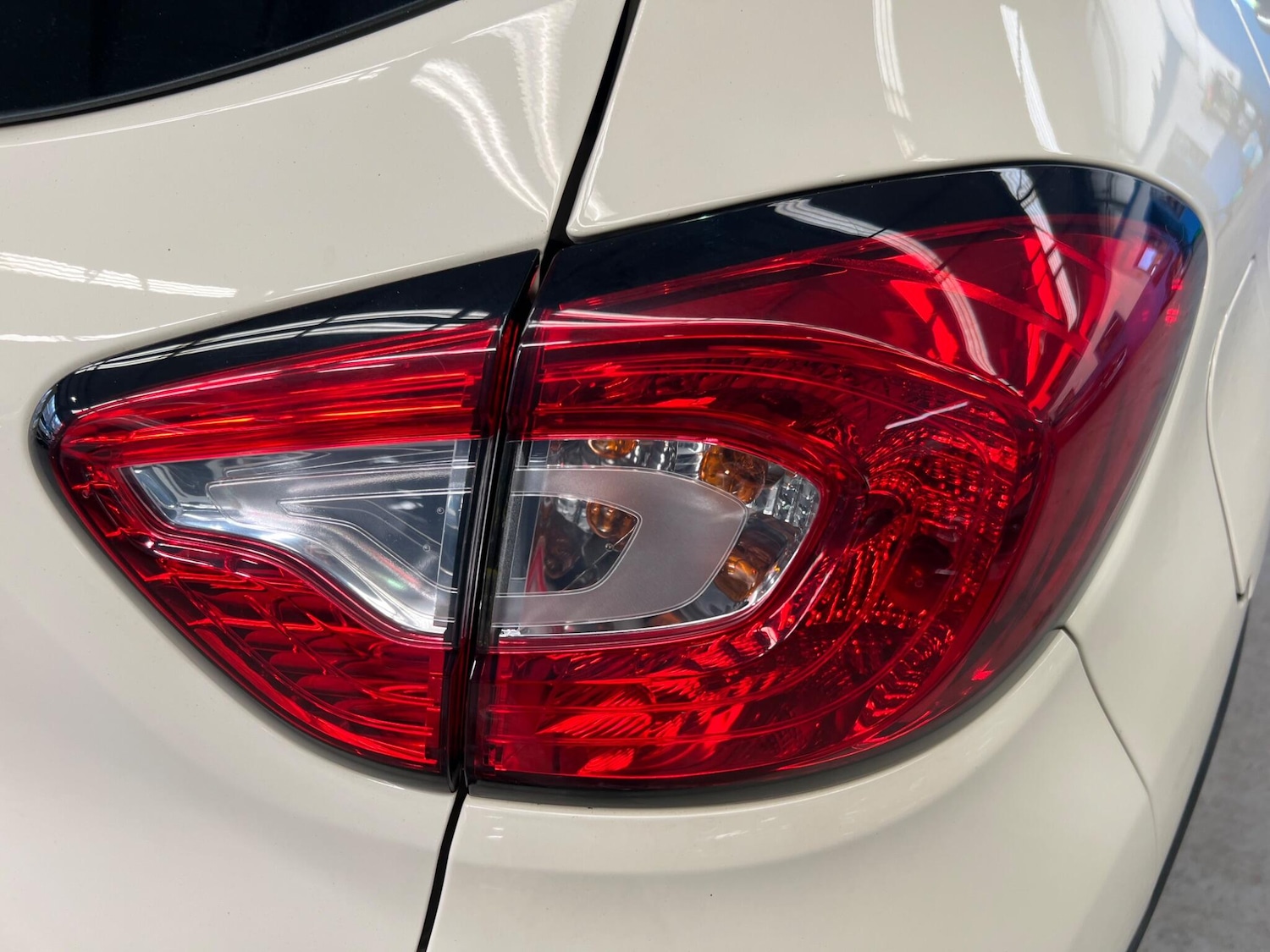 Used Renault Captur for sale - 77892074: Photo 25