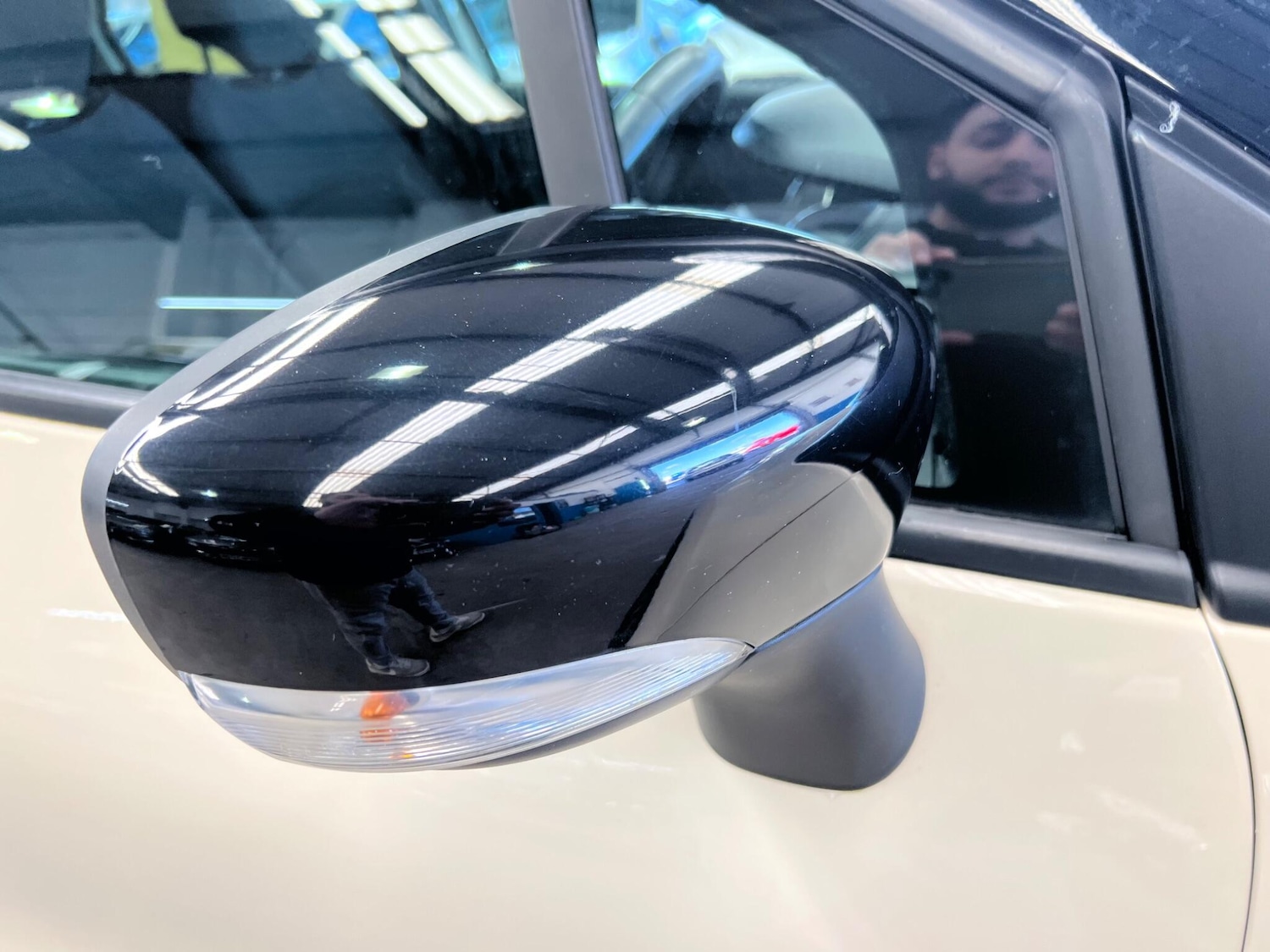 Used Renault Captur for sale - 77892074: Photo 29