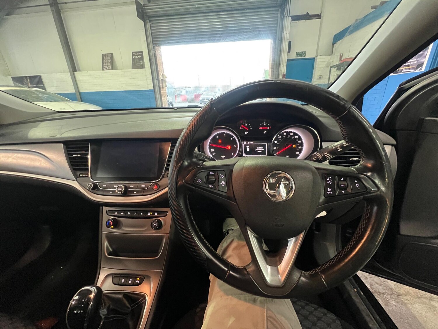 Used Vauxhall Astra 2017 for sale - 77574074: Photo 17