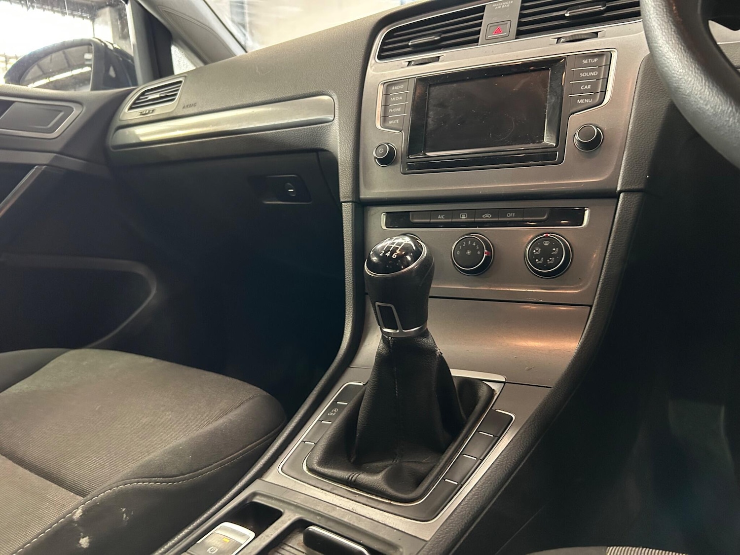 Used Volkswagen Golf 2015 for sale - 77709768: Photo 11