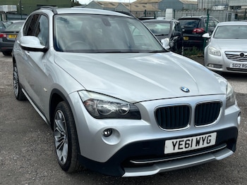Used BMW X1 2011 for sale - 76200713: Photo