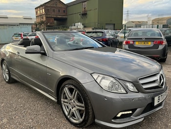 Used Mercedes-Benz E-Class 2011 for sale - 76200066: Photo